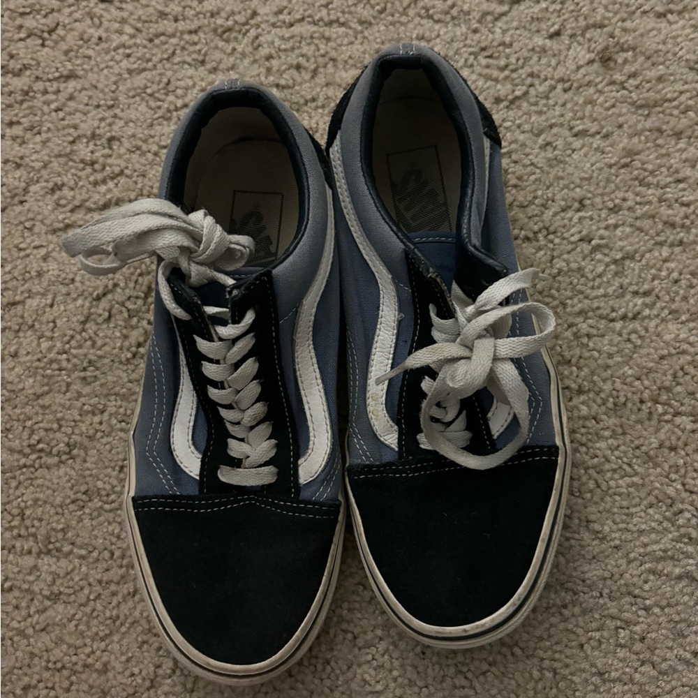 Women’s vans size 8